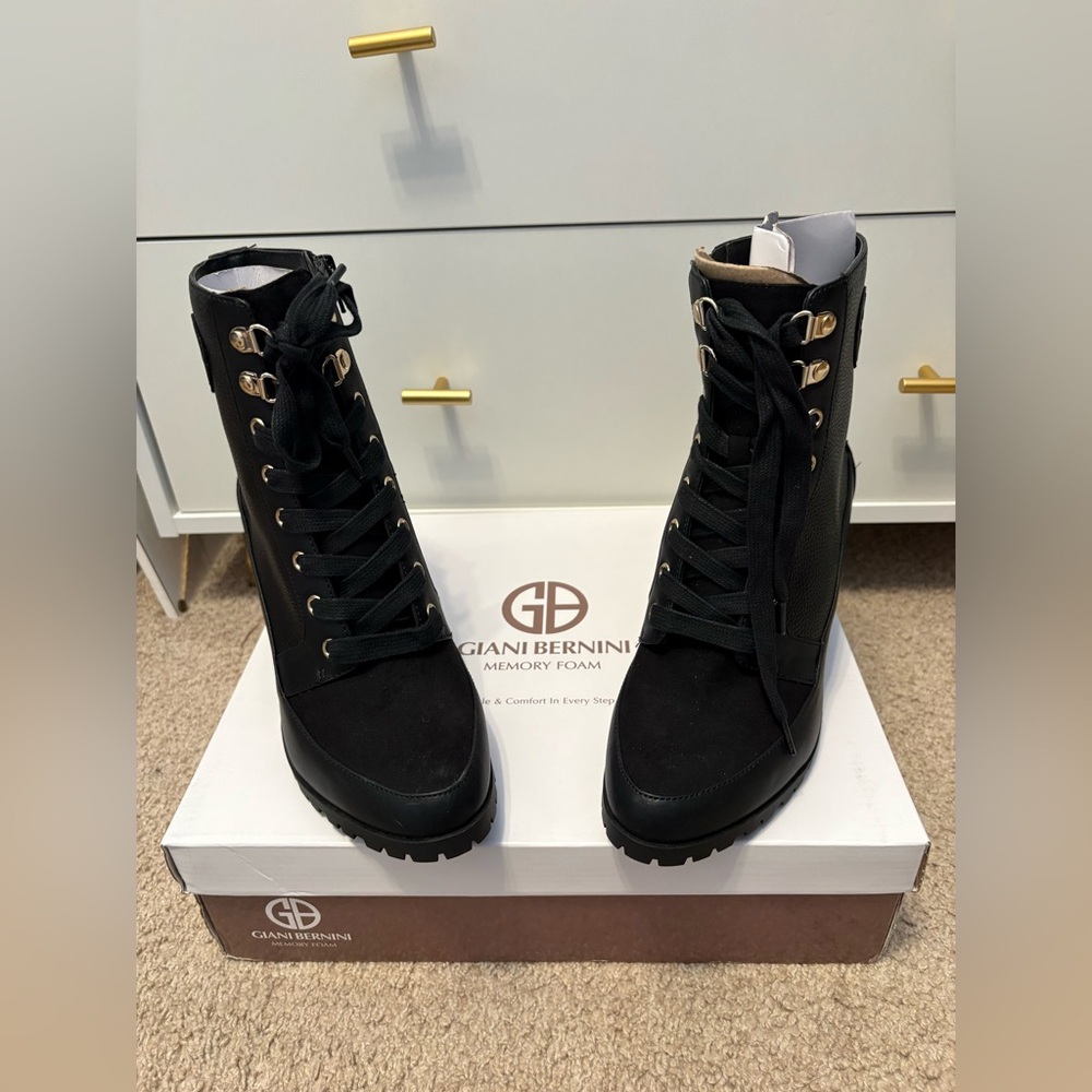 Giani Bernini Keegannp Black Lace-Up Lug Sole Heeled Boots 8.5M NIB - Picture 4 of 10
